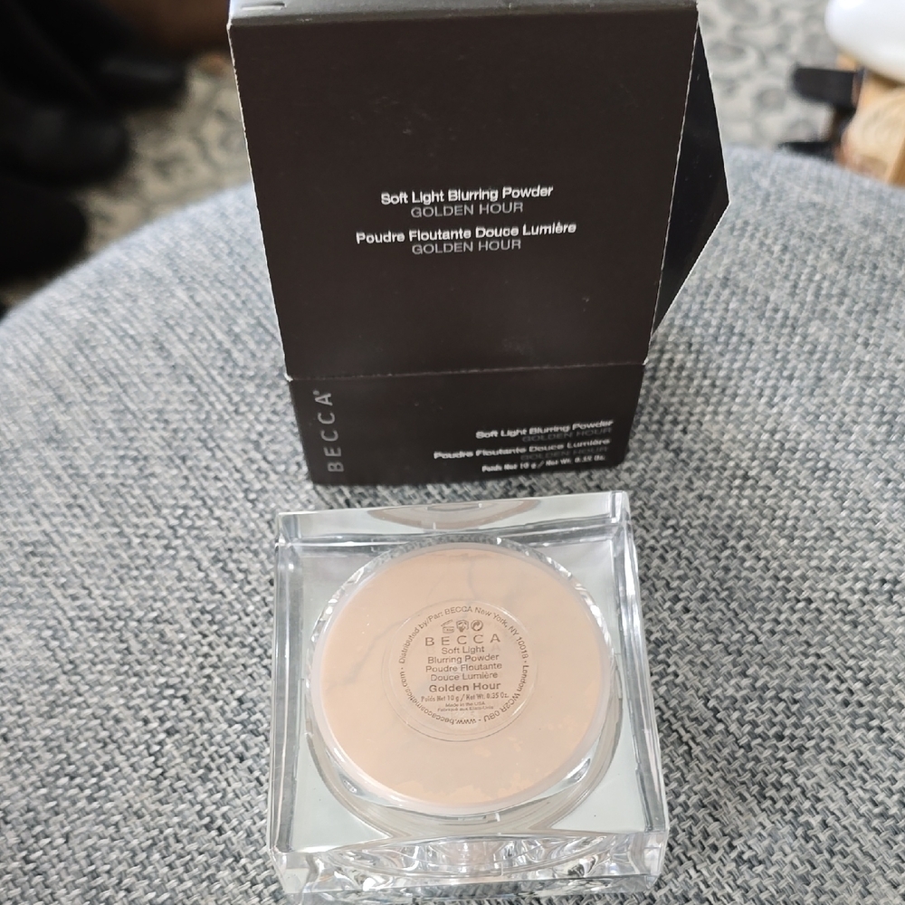 BECCA Gold Setting Powder for a Radiant Finish